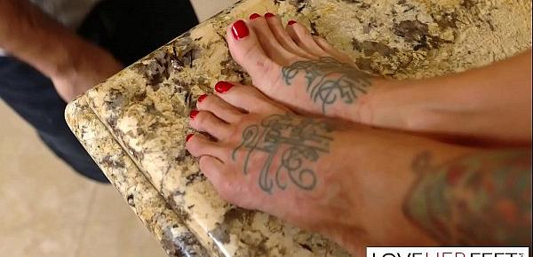  The devil wants a piece of Gia DiMarcos sexy soles and feet